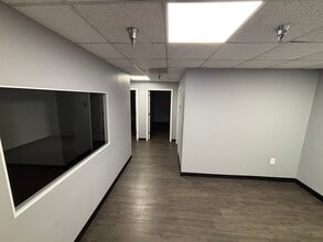 14101 Parke Long Ct, Chantilly, VA for lease Interior Photo- Image 2 of 4