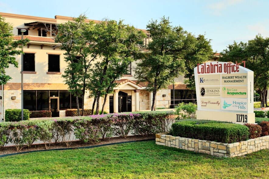 11719 Bee Caves Rd, Austin, TX à louer - Photo du bâtiment - Image 3 de 6