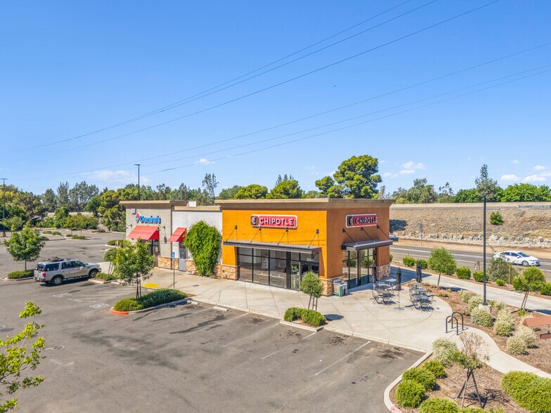 325 Oro Dam Blvd, Oroville, CA à vendre - Photo du bâtiment - Image 2 de 15