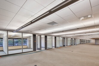 1 Baxter Way, Westlake Village, CA for lease Interior Photo- Image 2 of 4