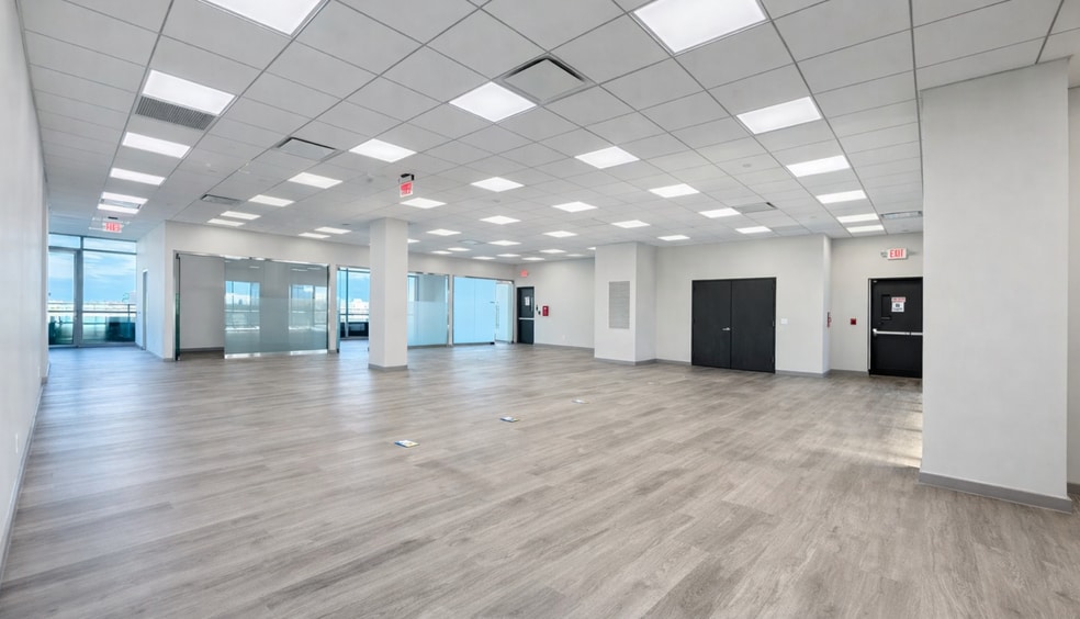 3616 Main St, Flushing, NY for lease - Building Photo - Image 2 of 7