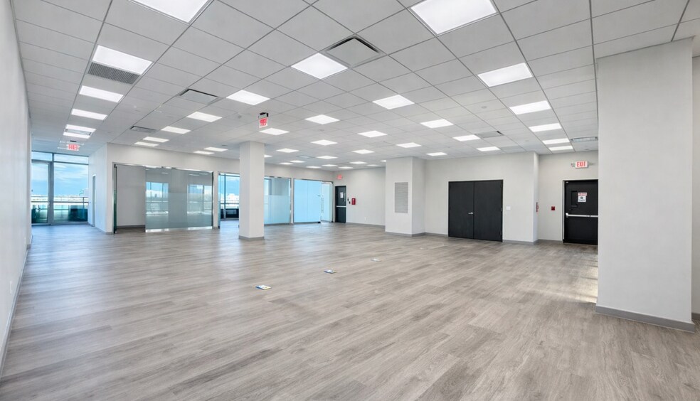 3616 Main St, Flushing, NY à louer - Photo du bâtiment - Image 2 de 7