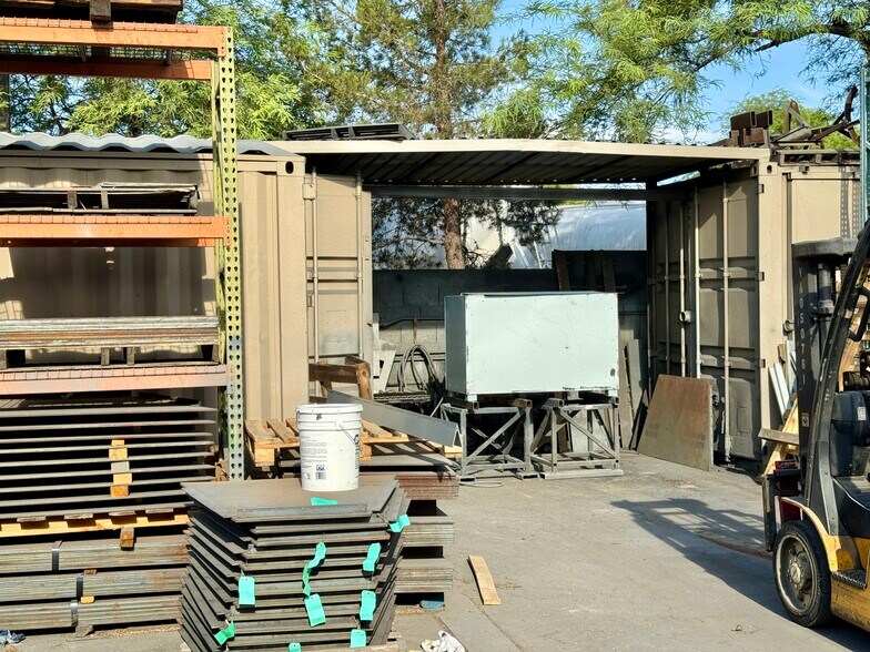 3865 Rockbottom St, North Las Vegas, NV à louer - Photo du bâtiment - Image 3 de 6