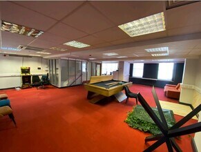 76-77 East St, Chichester for lease Interior Photo- Image 1 of 2