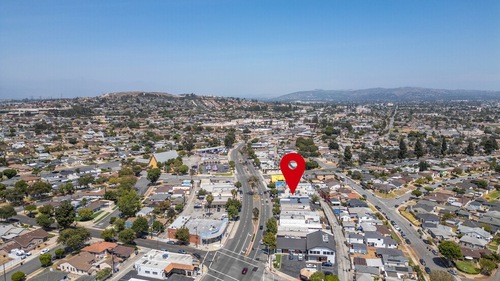 2517 W Beverly Blvd, Montebello, CA for sale - Building Photo - Image 3 of 44