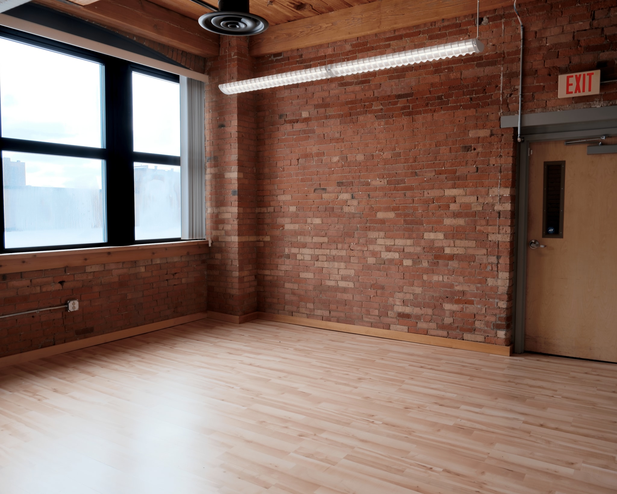 85 Allen St, Rochester, NY for lease Interior Photo- Image 1 of 5