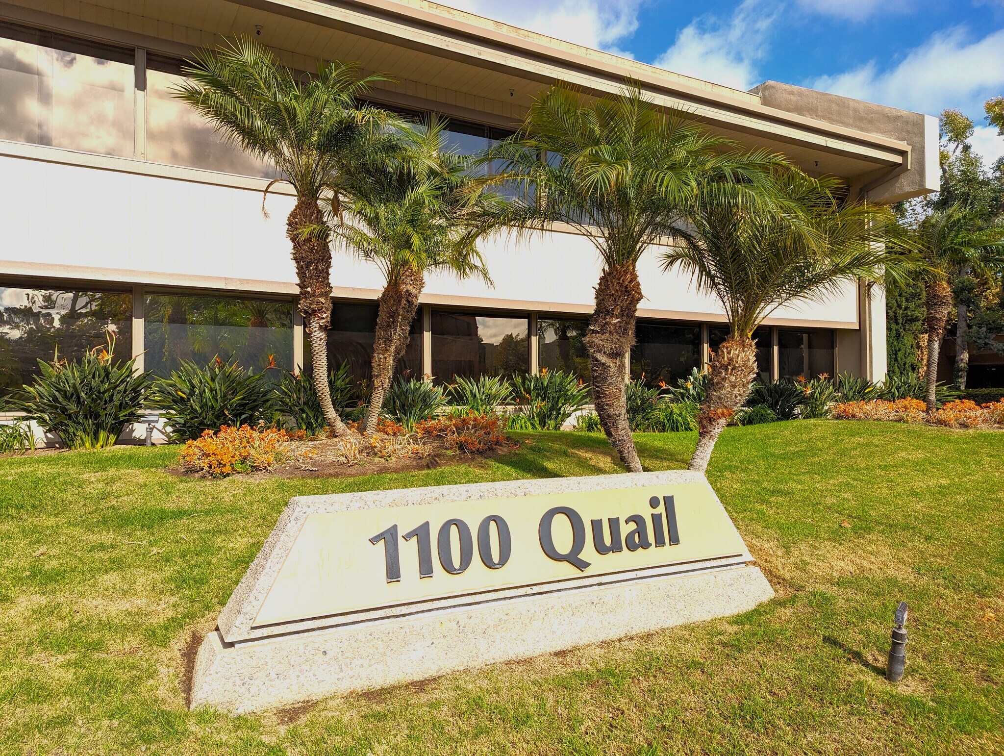1100 Quail St, Newport Beach, CA à vendre Photo principale- Image 1 de 33