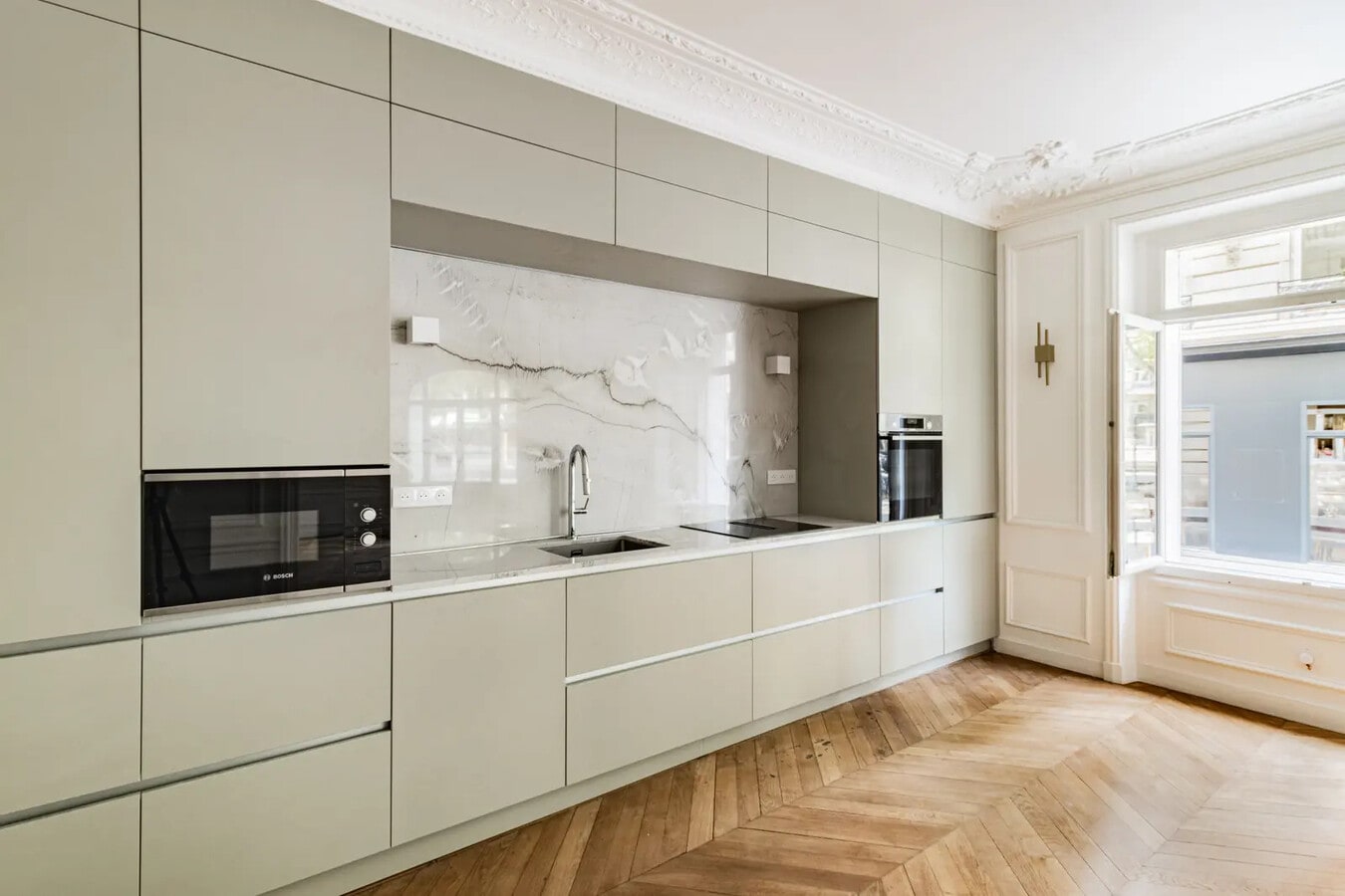 Paris, PAR 75007 - Unit undefined - - Interior Photo - Image 1 of 10