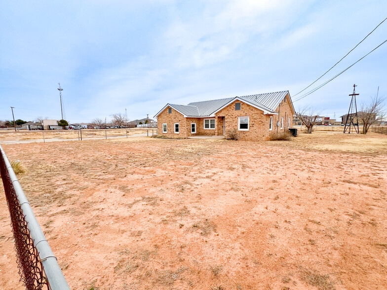 1707 W Francis Ave, Midland, TX à vendre - Photo du bâtiment - Image 3 de 31