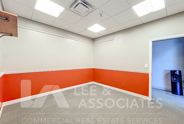 770 W Bay St, Winter Garden, FL à louer - Photo du bâtiment - Image 3 de 11