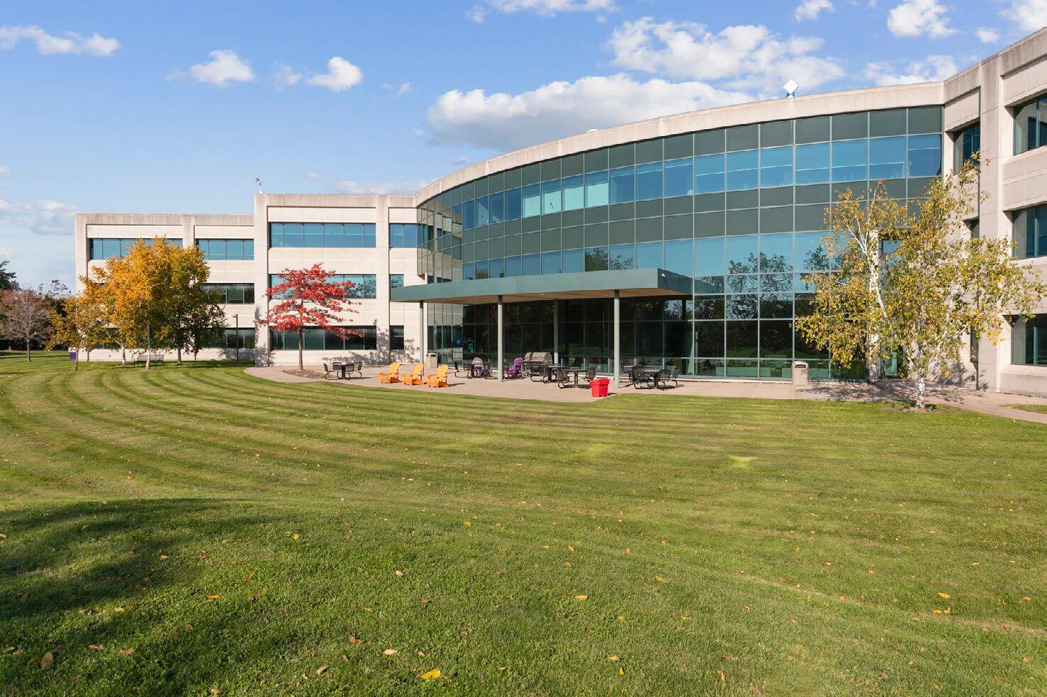 5985 Explorer Dr, Mississauga, ON à louer Photo du bâtiment- Image 1 de 16