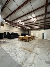6656 Columbia Park Dr, Jacksonville, FL for lease Building Photo- Image 2 of 5