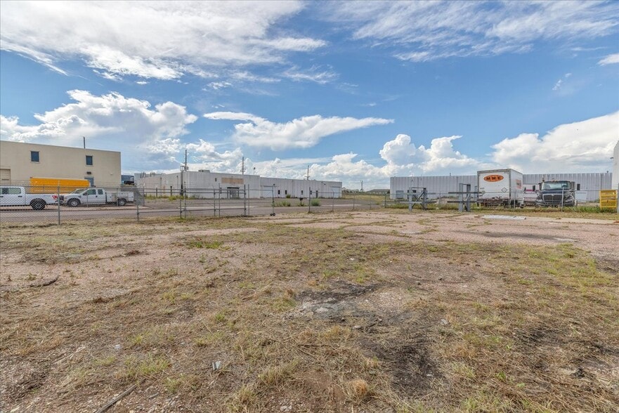 114 American rd, Cheyenne, WY for lease - Building Photo - Image 2 of 17