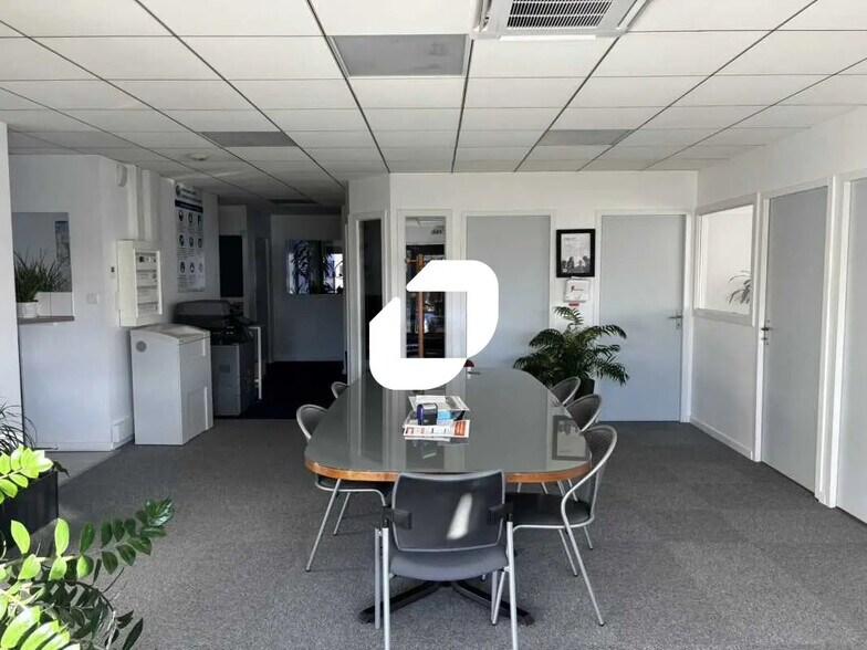 86 Rue Henri Depagneux, Limas for sale - Building Photo - Image 3 of 10