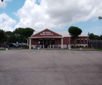 More details for 10105 W Fairmont Pky, La Porte, TX - Retail for Sale