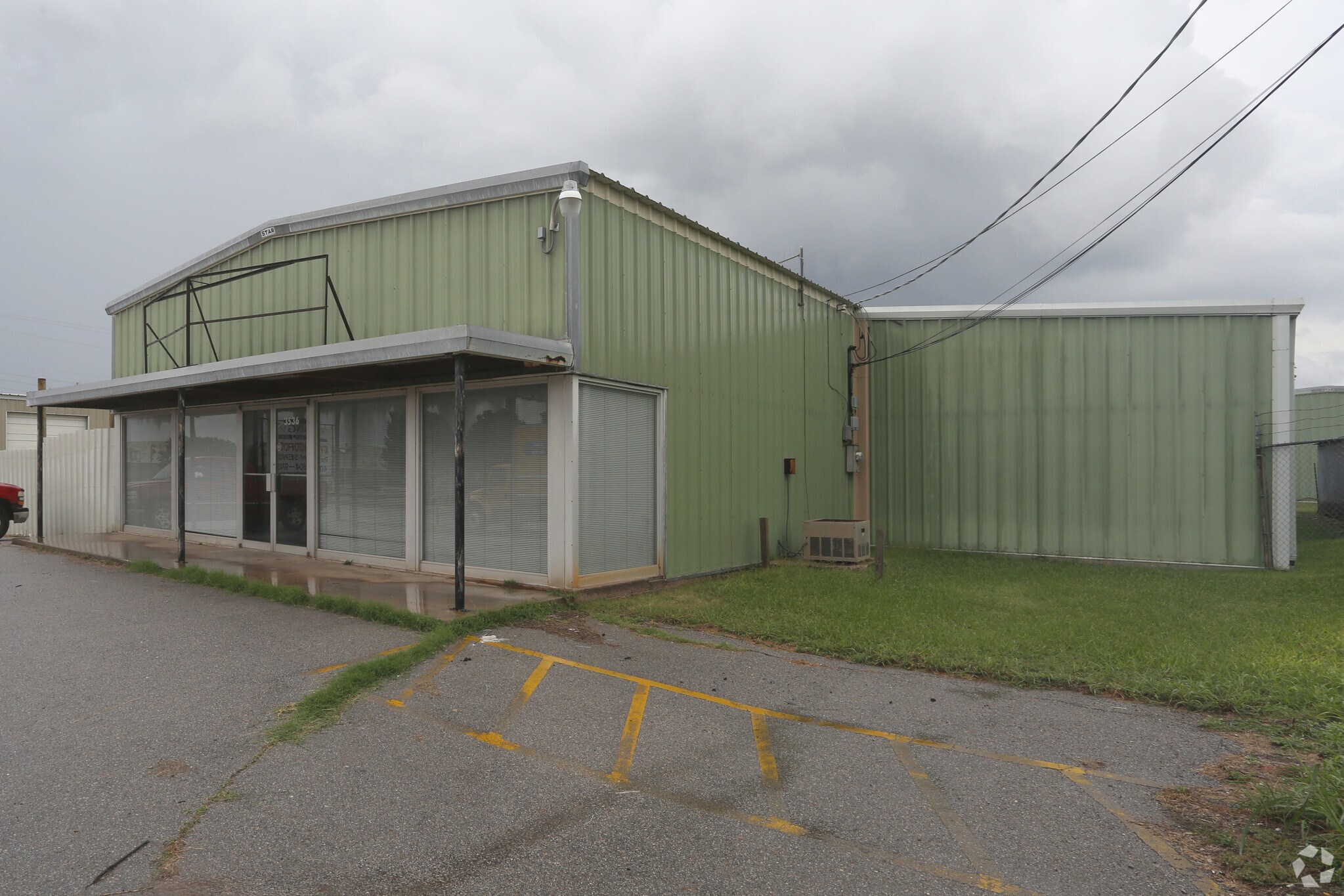 3600 S Meridian Ave Portfolio portefeuille de 2 propriétés à vendre sur LoopNet.ca Photo principale- Image 1 de 4