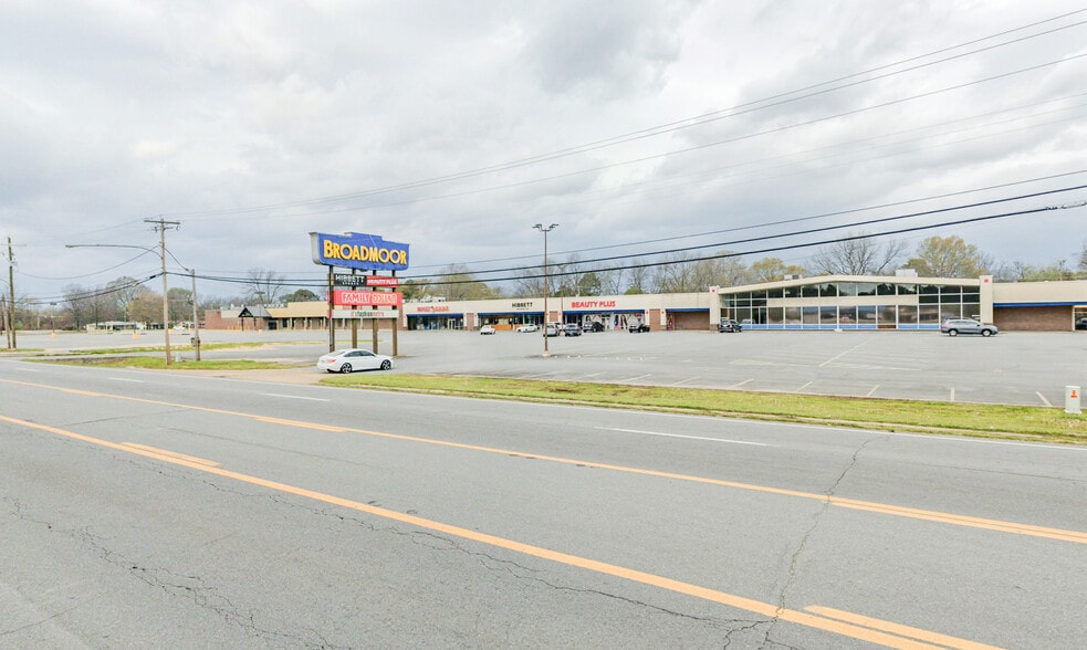 1605-1803 E Harding Ave, Pine Bluff, AR for sale - Building Photo - Image 1 of 1