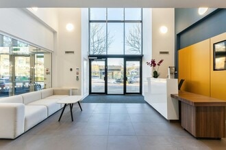 Frederick Pl, High Wycombe for lease Building Photo- Image 1 of 16