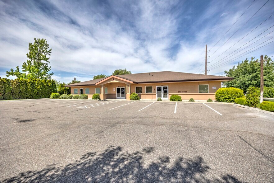 515 N Neel St, Kennewick, WA à louer - Photo du bâtiment - Image 2 de 11