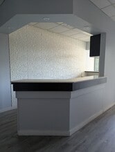 11212-11376 S Orange Blossom Trl, Orlando, FL à louer Photo intérieure- Image 1 de 3