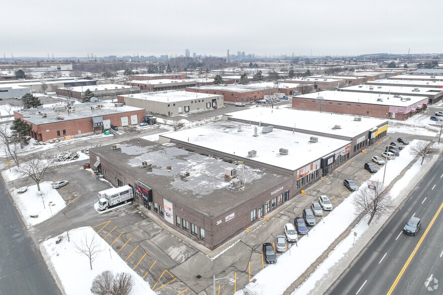 366-400 Denison St, Markham, ON for lease - Building Photo - Image 2 of 3