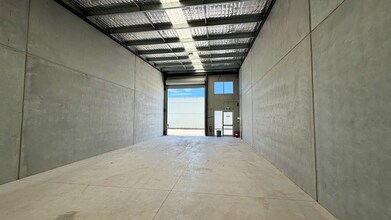 23 Amsterdam Cct, Wyong for lease Interior Photo- Image 2 of 3