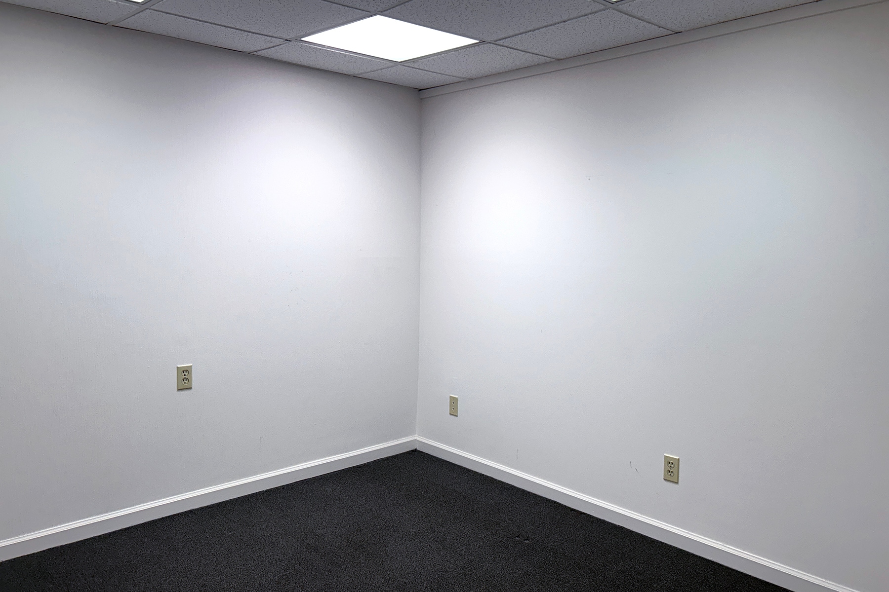 205 N College Ave, Bloomington, IN for lease Interior Photo- Image 1 of 4