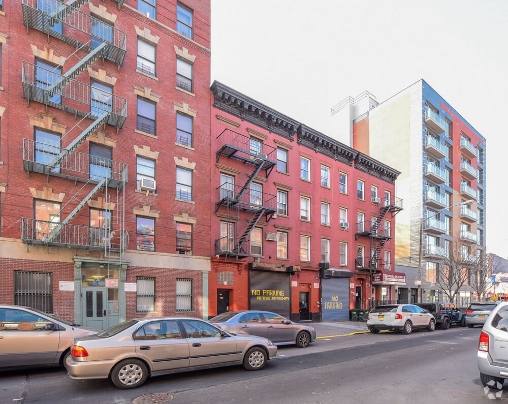 210 E 117th St, New York, NY for sale Primary Photo- Image 1 of 1