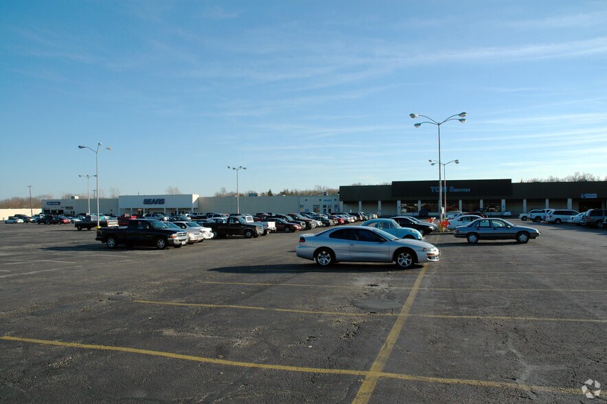 3064 Clarksville St, Paris, TX à louer - Photo du bâtiment - Image 1 de 3