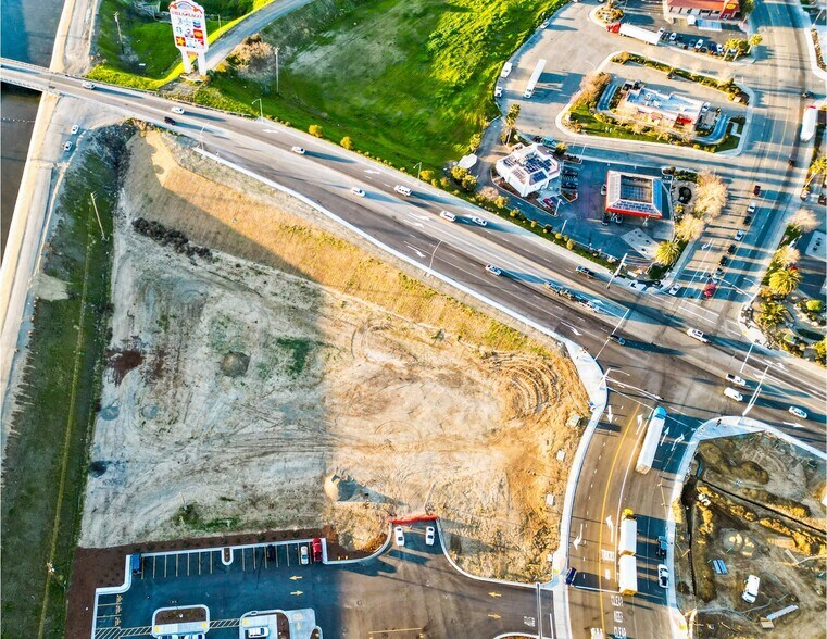 49 Rogers, Patterson, CA for sale - Building Photo - Image 1 of 17