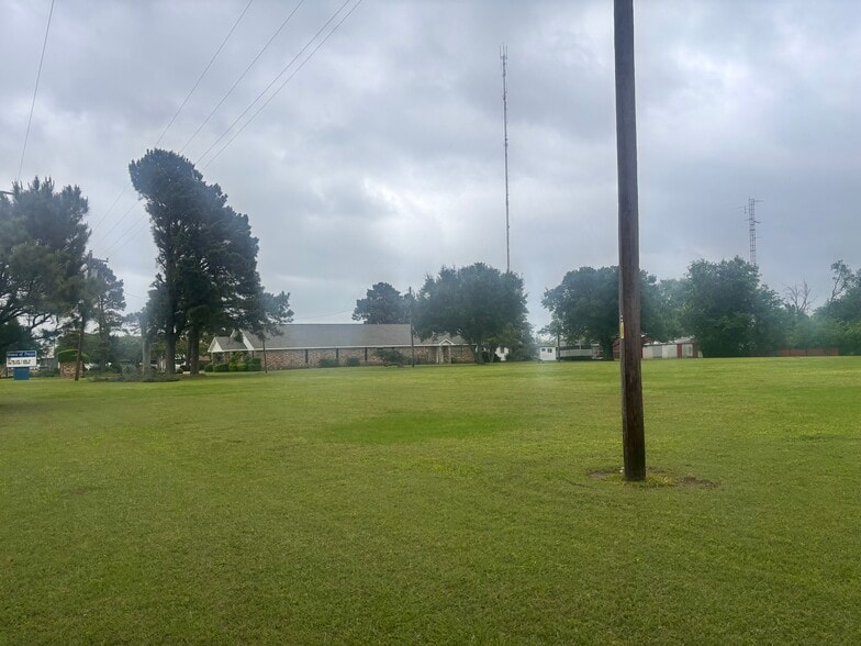21177 US Highway 80, Wills Point, TX à vendre - Photo du bâtiment - Image 3 de 5
