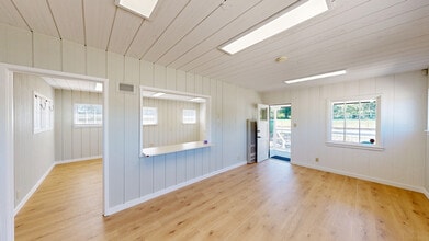 1520 Grove St, Healdsburg, CA à louer Photo intérieure- Image 1 de 7