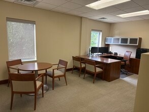 3006 Mount Vernon Rd, Hurricane, WV for lease Interior Photo- Image 1 of 1