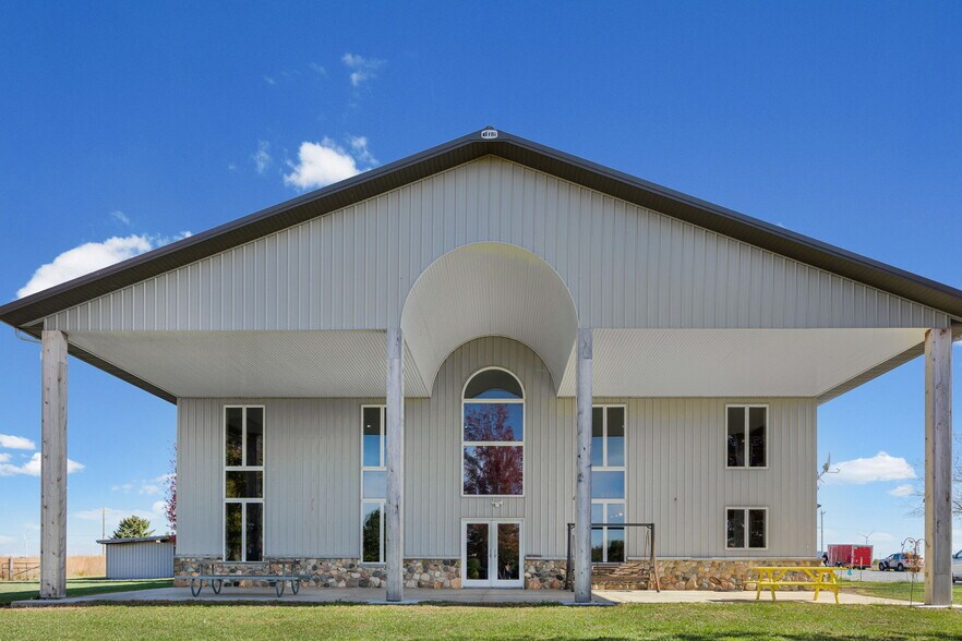 8796 S US Highway 231, Brookston, IN à vendre - Photo du bâtiment - Image 2 de 43