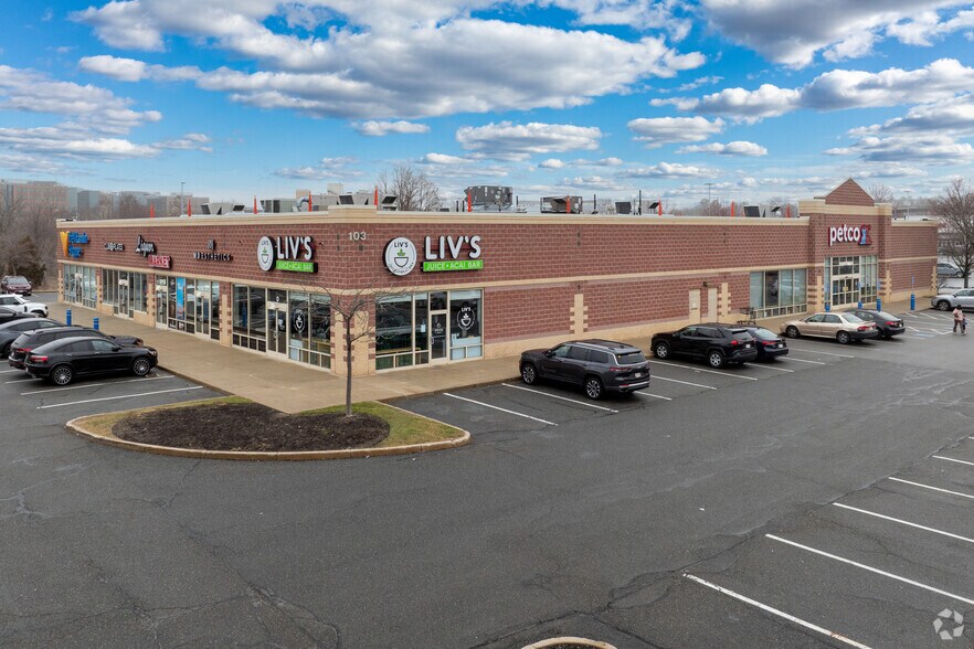 99 Commerce Way, Woburn, MA for lease - Primary Photo - Image 1 of 3