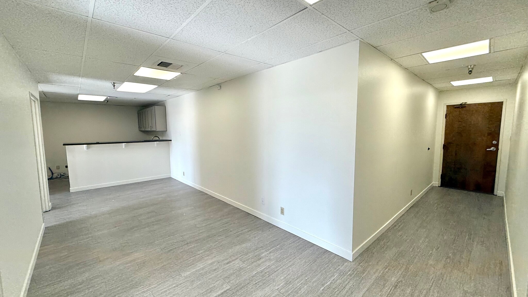 18411 Crenshaw Blvd, Torrance, CA à louer Photo intérieure- Image 1 de 10