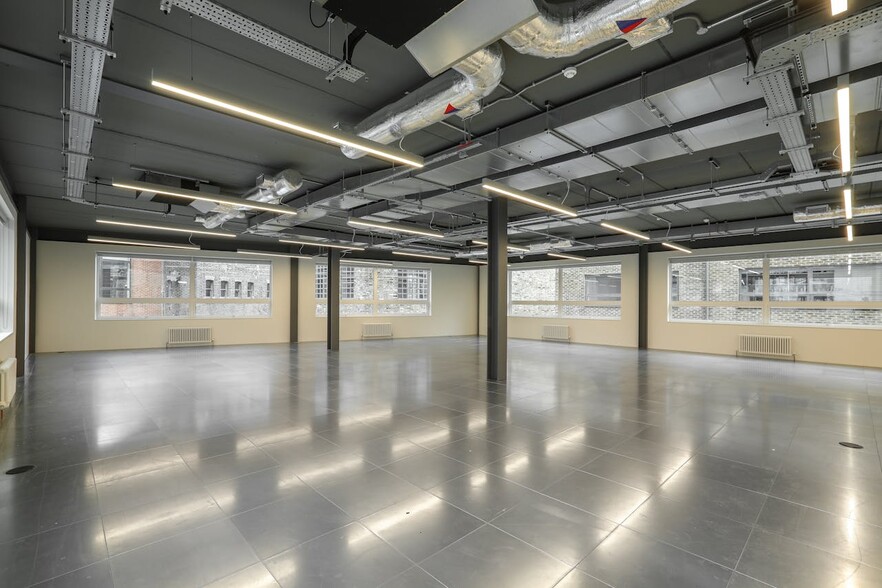 1 Cooperage Yard, London for lease - Interior Photo - Image 2 of 8