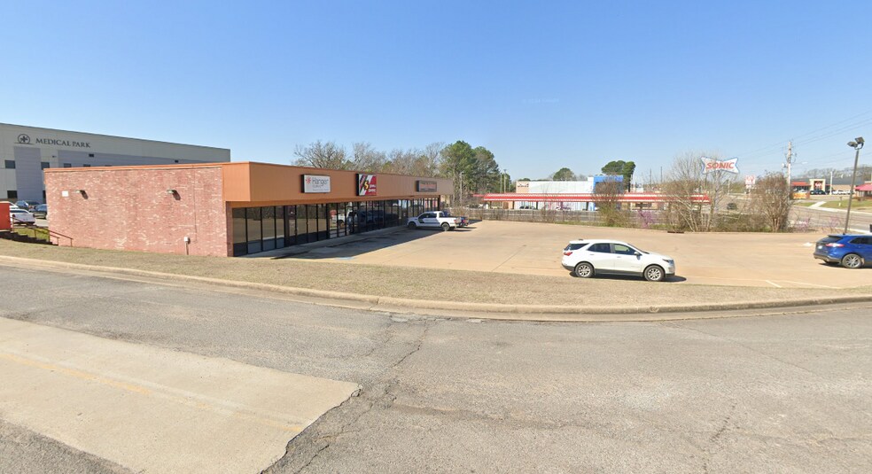 1294 E Downing St, Tahlequah, OK à louer - Photo du bâtiment - Image 3 de 4