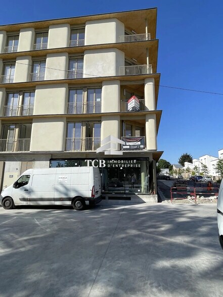 Commerce de détail dans Nantes à louer - Photo du bâtiment - Image 2 de 2