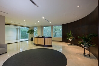 1000 Urban Center Dr, Vestavia Hills, AL for lease Interior Photo- Image 2 of 7
