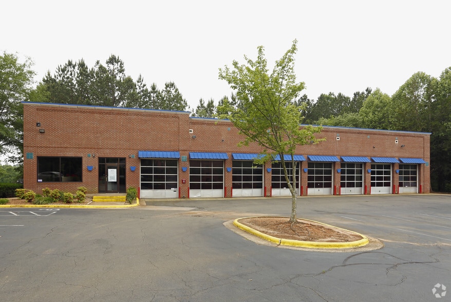 360 Ashville Ave, Cary, NC for sale - Primary Photo - Image 1 of 6