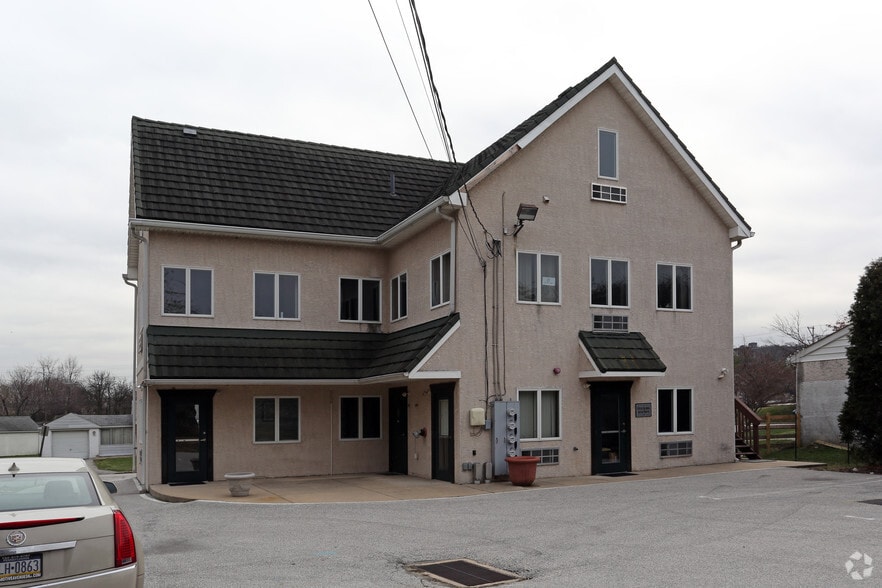 144 Ivy Ln, King Of Prussia, PA for lease - Building Photo - Image 2 of 7