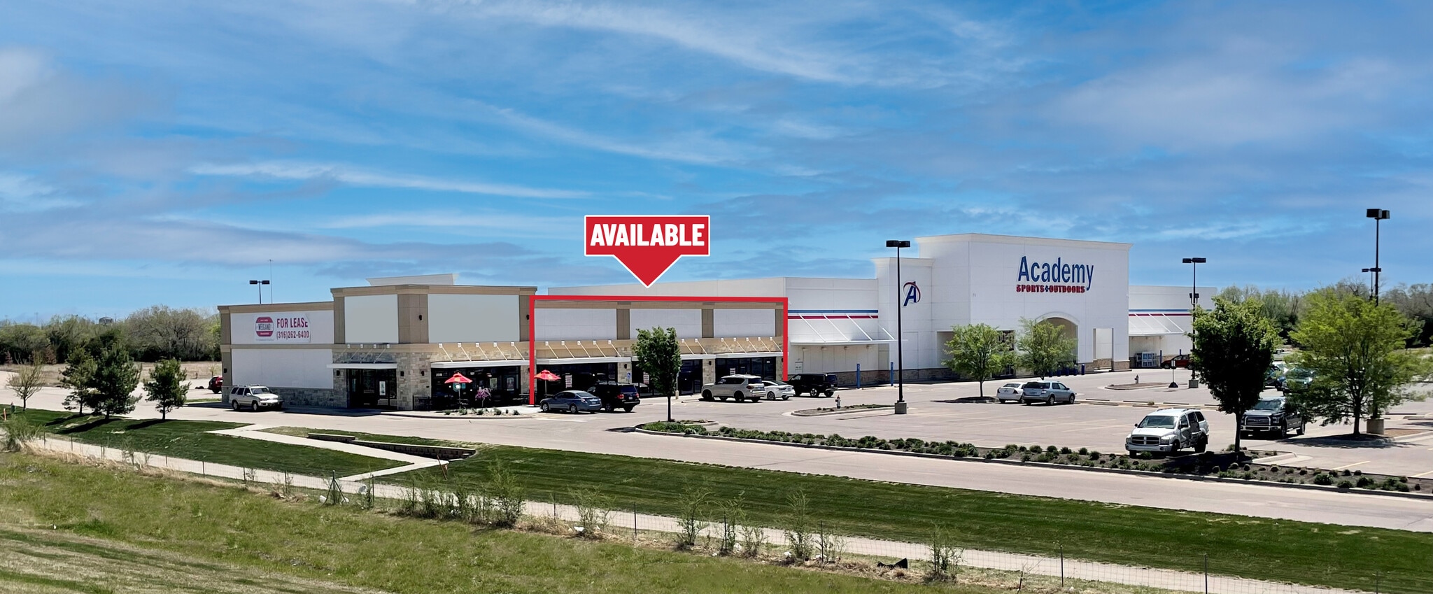 2556 N Greenwich Rd, Wichita, KS for lease Interior Photo- Image 1 of 2