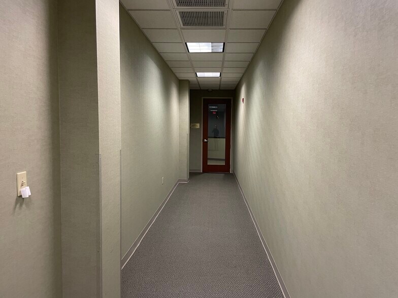 1010 Davis St, Jacksonville, FL à louer - Photo intérieure - Image 2 de 33