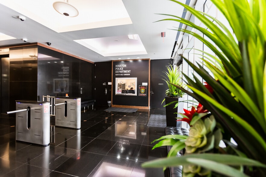 100 Glenborough Dr, Houston, TX for lease - Building Photo - Image 2 of 33