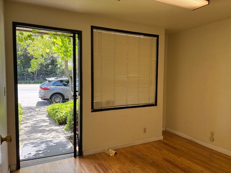 1848-1852 W Imola Ave, Napa, CA à vendre - Photo intérieure - Image 2 de 11