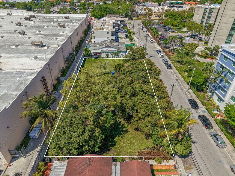 960 & 1000 SW 30th Ave, Miami, FL à vendre - Photo du bâtiment - Image 2 de 23