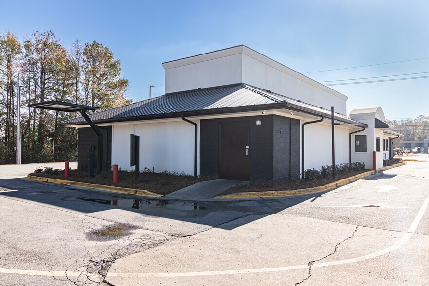 2057 E Madison Ave, Bastrop, LA à vendre - Photo du bâtiment - Image 2 de 19
