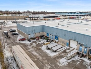 3460-3464 Av Francis-Hughes, Laval, QC for lease Building Photo- Image 1 of 4