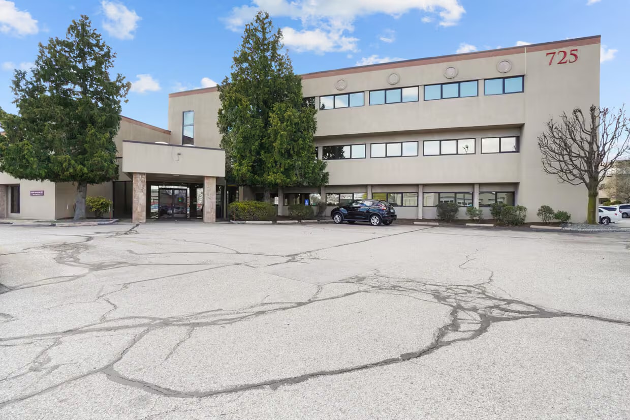 725 Reservoir Ave, Cranston, RI 02910 - Unit 205 -  - Interior Photo - Image 1 of 4